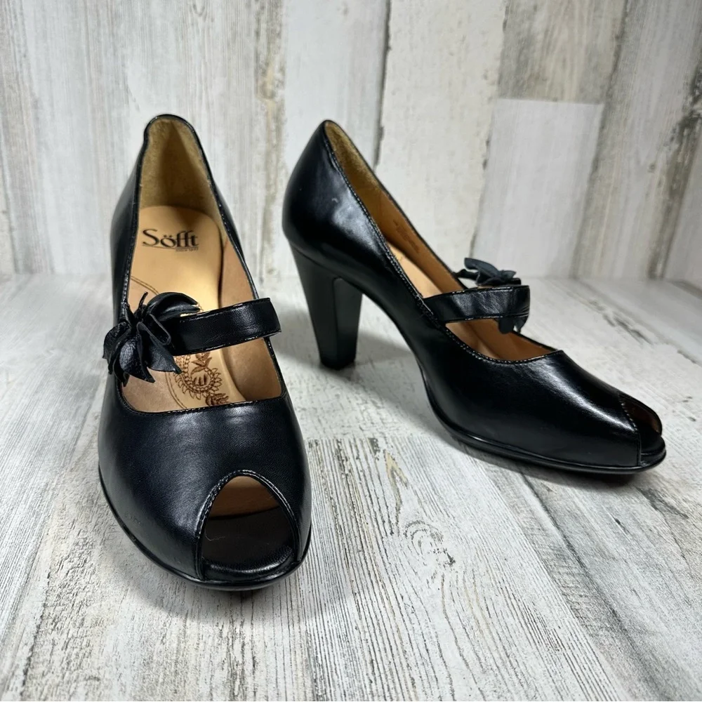 New Sofft Geva Black Leather Peep Toe Stacked Heel Mary Jane